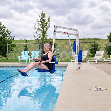 Aqua Creek Scout Excel Pool Lift – ADA Compliant Battery-Powered Pool Lift